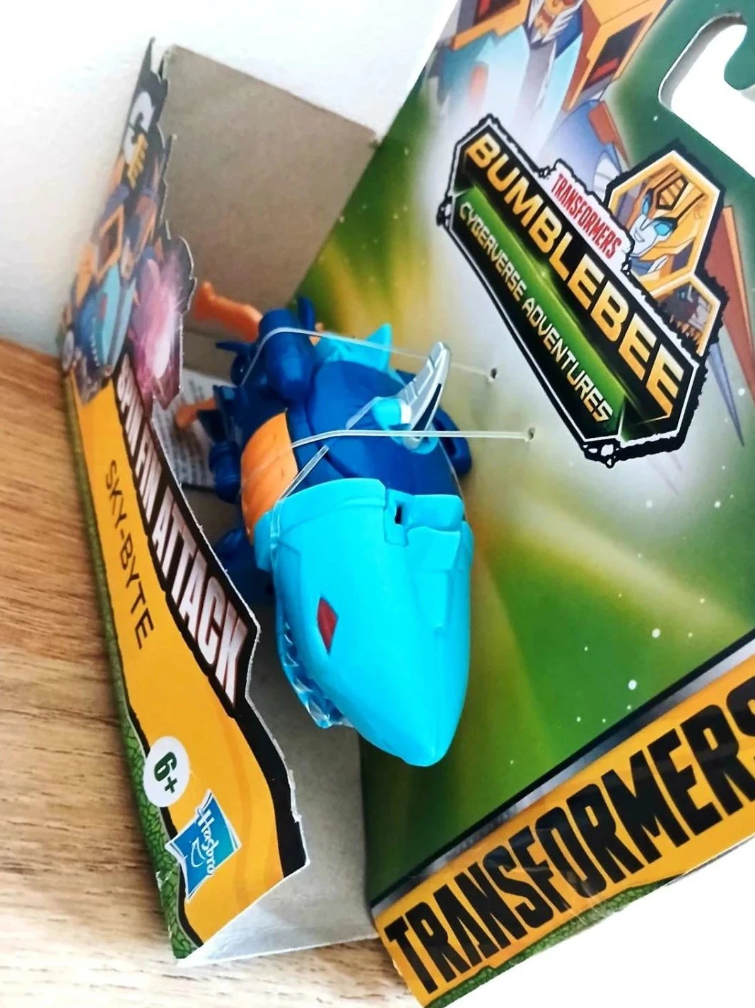 Hasbro Transformers Bumblebee Cyberverse Aventuras – photo 2